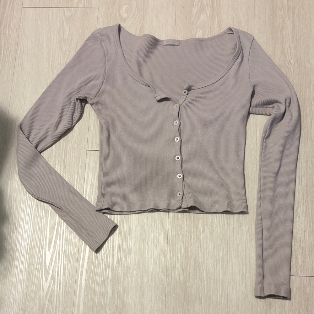 Women's Long Sleeve Button-Up Top - Lavendar
